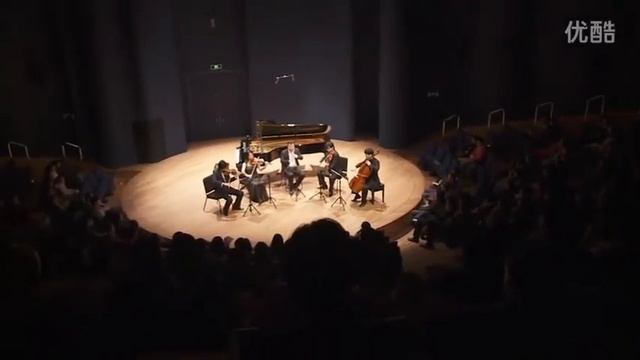 B.H Crusell Divertimento in C major, Op. 9 смотреть онлайн