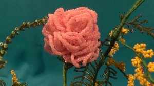 Цветы из бисера