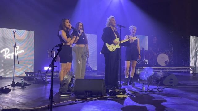 Self Esteem - John Elton (Acoustic) (Live at EartH, London) (with Kelli Blanchett) (14.07.22) смотреть онлайн