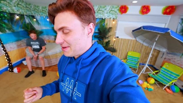 I PUT A BEACH IN LIZ’S HOUSE WHILE SHE WAS GONE!! смотреть онлайн