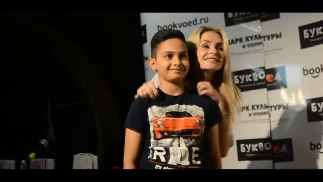 Елена Сажина/Презентация книги Заботливая мама Vs Успешная женщина. Правила мам нового поколения смотреть онлайн