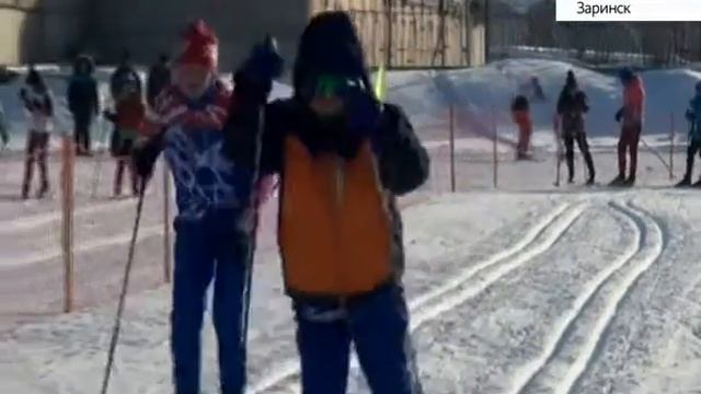 В Заринске прошёл краевой турнир по лыжным гонкам смотреть онлайн