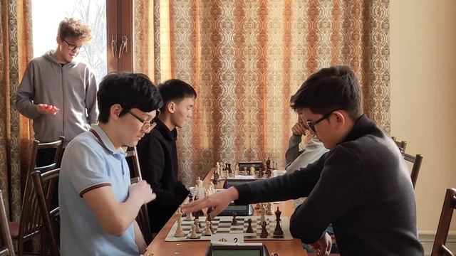 Чемпионат РК по молниеносным шахматам среди юношей до 18 лет смотреть онлайн