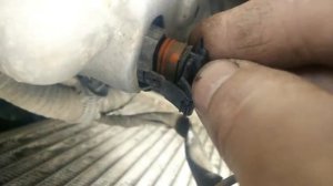 Замена фишки на генераторе тойота AE110-114 на новую от ВАЗа