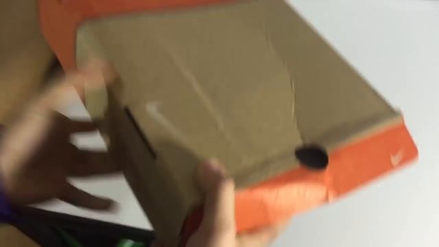 Beater Box Unboxing #10 (Size 10) from Sole Supremacy $350 (Classic Jordans + Size 10 Galore! ) смотреть онлайн