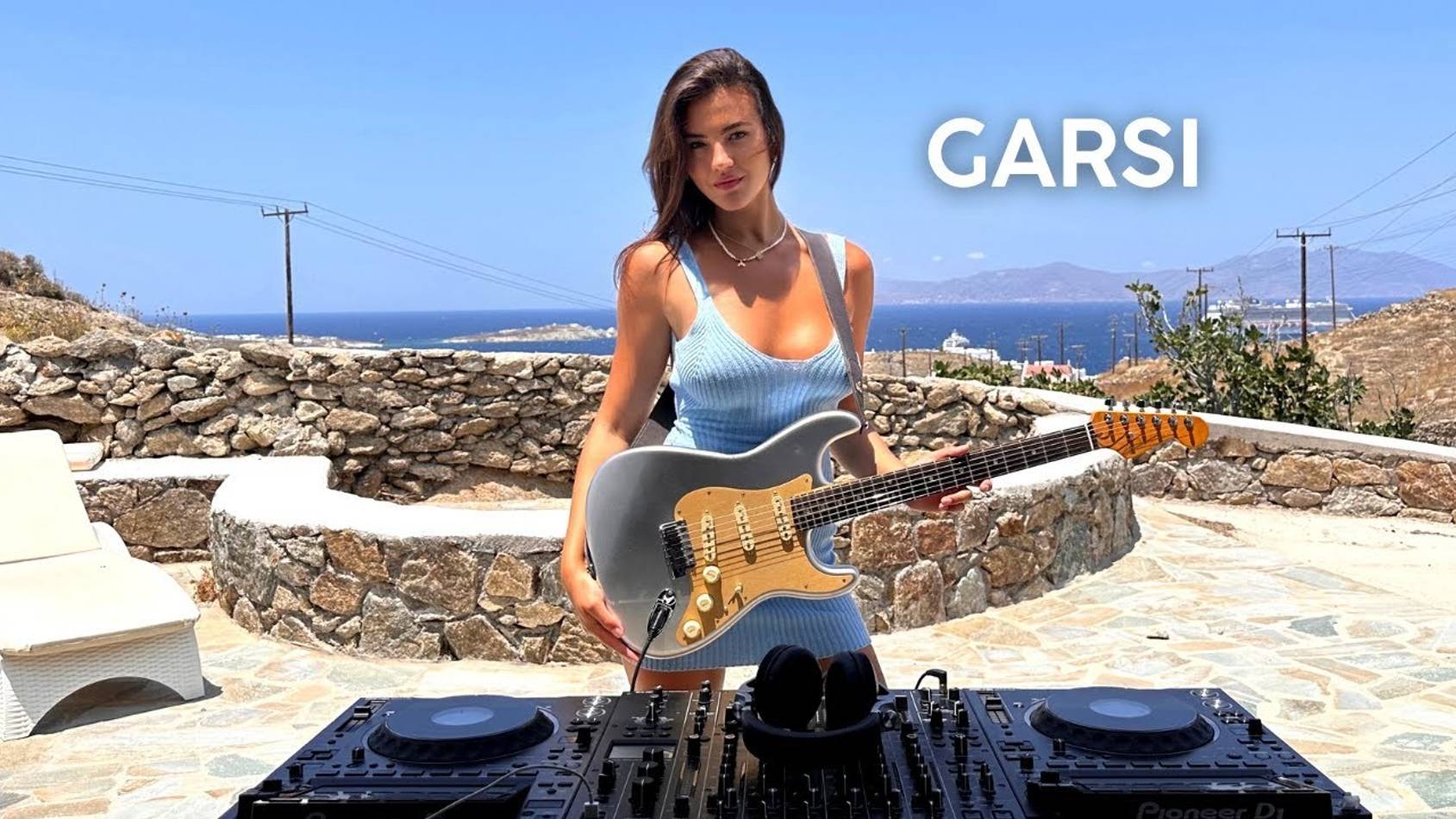 GARSI | Mykonos, Greece Melodic House & Afro House DJ Mix & LIVE Guitar смотреть онлайн