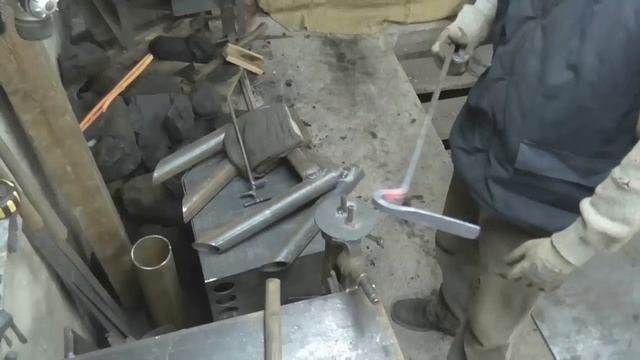 Холодная ковка. Печной набор кочерга и совок смотреть онлайн
