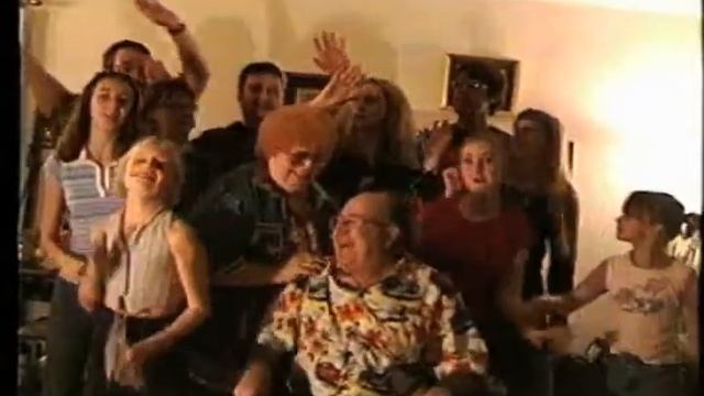 Thanksgiving 2002 Pretty Good Day смотреть онлайн