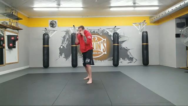 MMA Striking Workout #33 - Beginner (Boxing/Muay Thai) - Train at home! смотреть онлайн