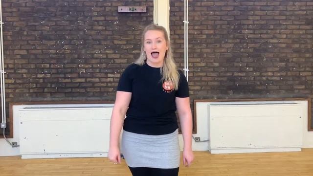 EASY VOCAL WARM UP – WEEK 2 | BAKED BEAN YOUTH THEATRE ONLINE смотреть онлайн