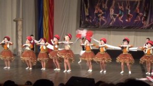 ТАНЕЦ СО ШЛЯПКАМИ. ДЕТИ