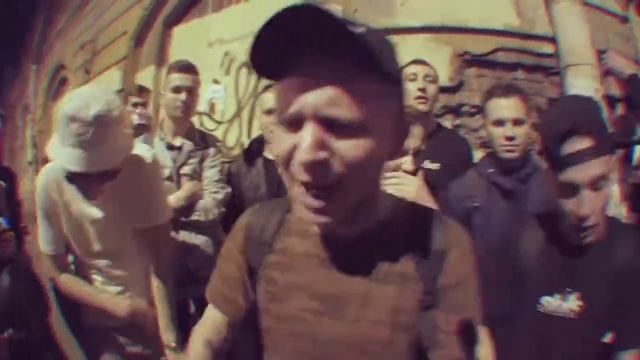 Грайм баттл на улице. Читают грайм! Крутой рэп на районе!