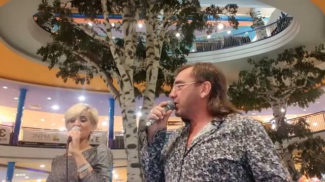 У бегемота нету талии. Песня