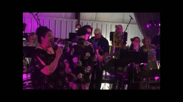 Parrot Pan Steel Band Featuring Jane Powell смотреть онлайн