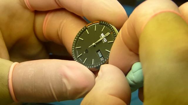SEIKO Quartz Alarm 7223-6020 goes Fly On The Wall documentary - De Fluff that 80's dial смотреть онлайн