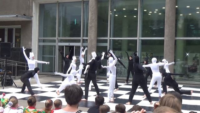 Шахматы смотреть онлайн