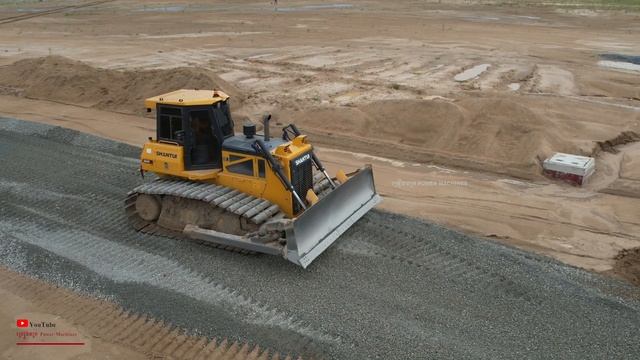 Excellent Showing The Last Update New Road Gravel Foundation Jobs Dozer Spread Gravel & Long Trucks смотреть онлайн