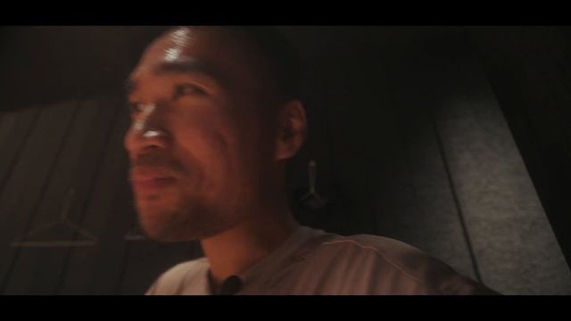 🍣 getting drunk with locals at a SUSHI OMAKASE | walking home at night in Osaka смотреть онлайн