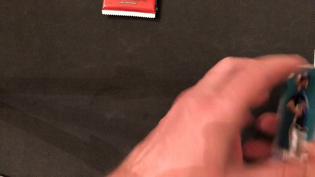Monday Random Pack Opening - We got a HIT!! смотреть онлайн