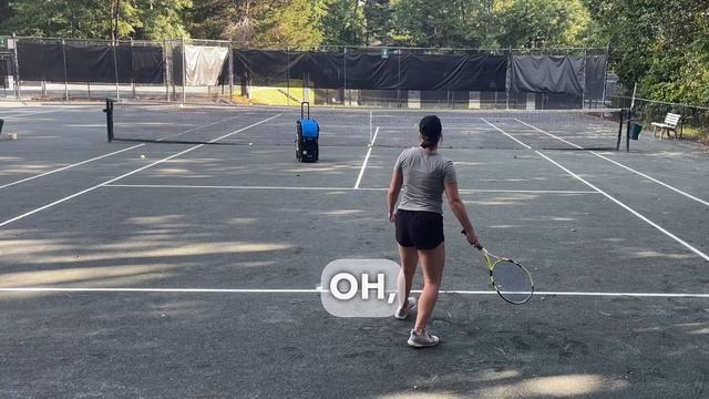 Trying to teach my GF how to play tennis смотреть онлайн