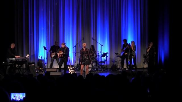 Raise the vibe Anna Bergendahl/MB Band Hjo okt 2019 смотреть онлайн
