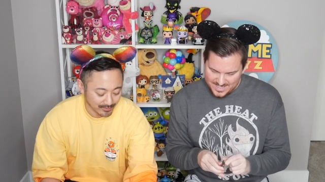 New Disney Movie Poster Mystery Pins Unboxing | April 2020 смотреть онлайн