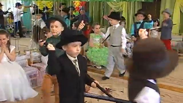 Випускний 2016, садочок 13, група 6, м.Червоноград