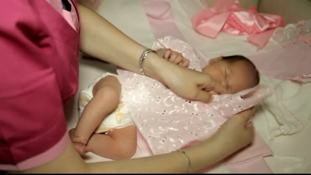 Выписка из роддома смотреть онлайн