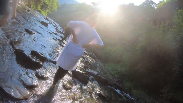 Haishen Falls Camping смотреть онлайн