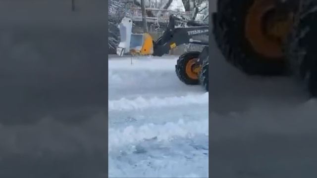 Отвал на фронтальные погрузчики смотреть онлайн