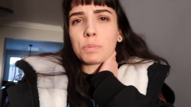 CLOTHING HAUL UNBOXING (dolls kill & band merch) смотреть онлайн