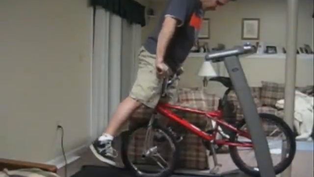 Life of Bikes - Last Treadmill Ride on BMX Bike смотреть онлайн