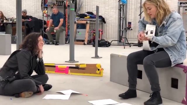 The Last of Us 2 : Ashley Johnson "Take on Me" Cover IRL смотреть онлайн
