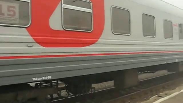 Электровоз ЧС8 прицепляется к поезду №102 на ст. Рязань-2