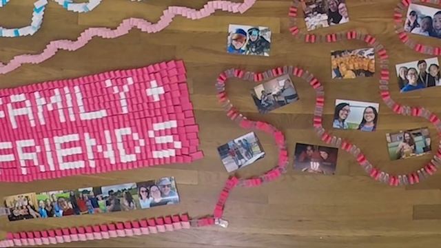 Extras - 10,000 Dominoes - THIS is how I express myself 😊 (ft. LEGO Unikitty) смотреть онлайн