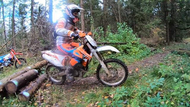 KTM 250 EXC TPI Six Days and Go Pro Hero 6 240 fps test (also KTM 250 EXC-F killed at the end) смотреть онлайн