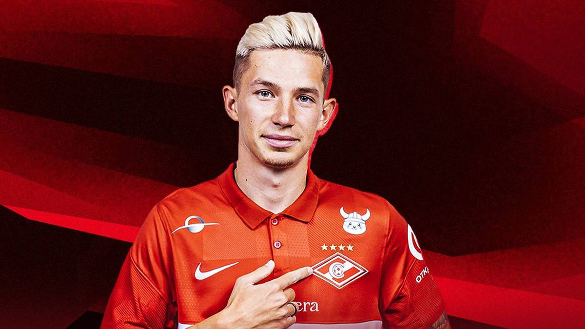 Полузащитник Антон Зиньковский как связующее звено между обороной и атакой смотреть онлайн