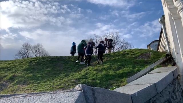 Детские экскурсии с Максом Олейником смотреть онлайн