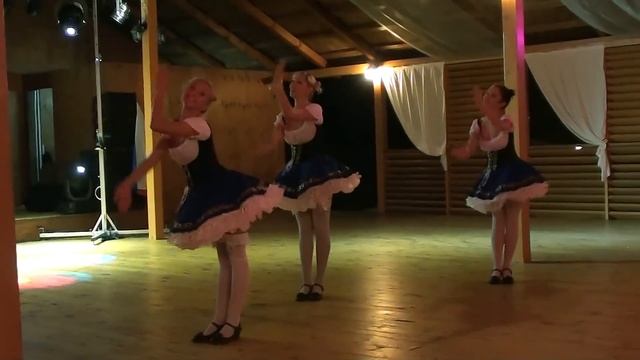 Oktoberfest - Iha Iha Iha Oh / Шоу-балет "ДОЛЬЧЕ ВИТА" смотреть онлайн