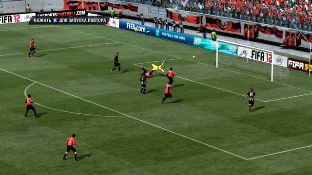 Красивущий гол в FIFA 12!! смотреть онлайн