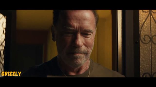 Арнольд Шварценеггер - с наступающим новым годом ! смотреть онлайн