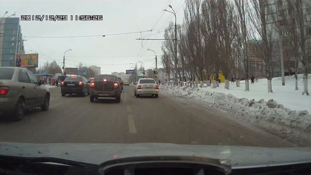 Бежим под колеса смотреть онлайн