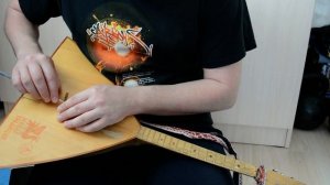 Как убрать «дребезжание» струн на балалайке? Простой, доступный каждому, способ.