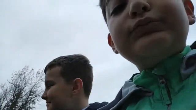 Бьём Школьника смотреть онлайн