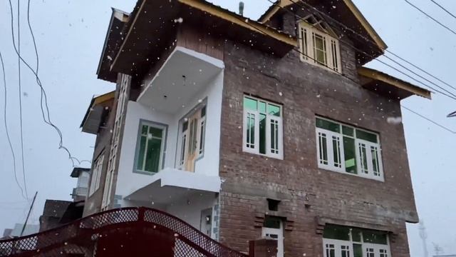 Finally heavily snowing смотреть онлайн