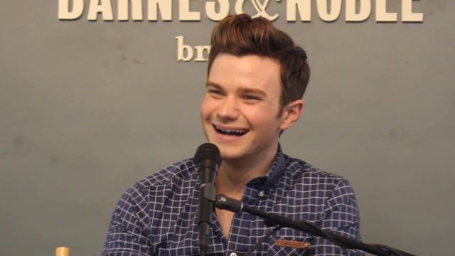 Chris Colfer TLOS 4 NYC Signing 11 смотреть онлайн