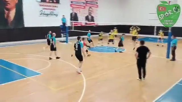 Bölgesel Voleybol yarı final müsabakaları Amasya Hamit Kaplan Spor Salonu'nda başladı. смотреть онлайн