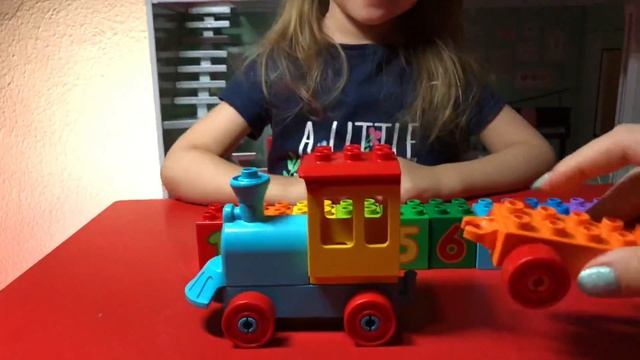 Паравозик LEGO и Маша. Учим цвета. Учим цифры. смотреть онлайн