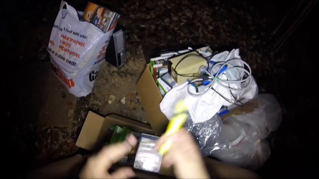 Dumpster Diving Computer Found FREE! Night 80