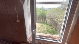 ДВЕРЬ В НИКУДА ВМЕСТО ОКНА